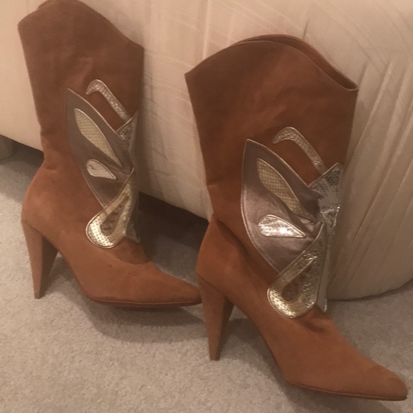 Calypso tan suede boots - Picture 1 of 4